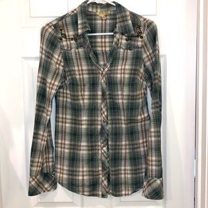 Buckle BKE long sleeve button down. Green and brown plaid. Small
